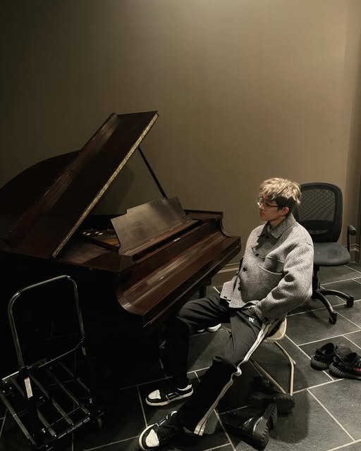 Ted 的 Instagram 公开帖子封面 12